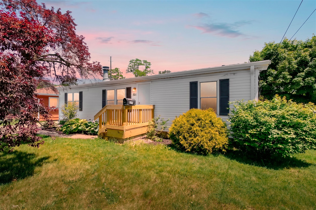 529 Riverside Drive Property Photo 1