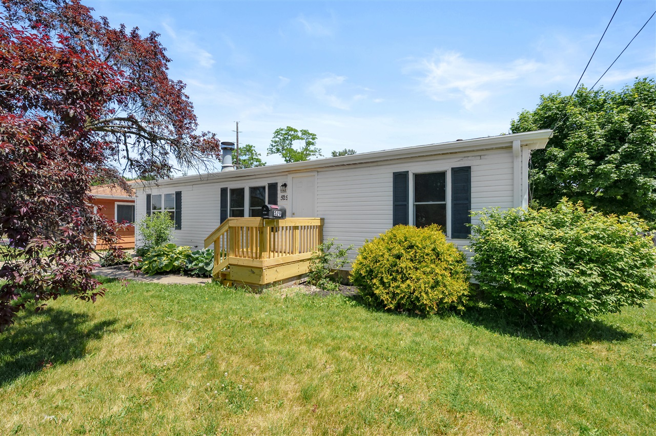 529 Riverside Drive Property Photo 2