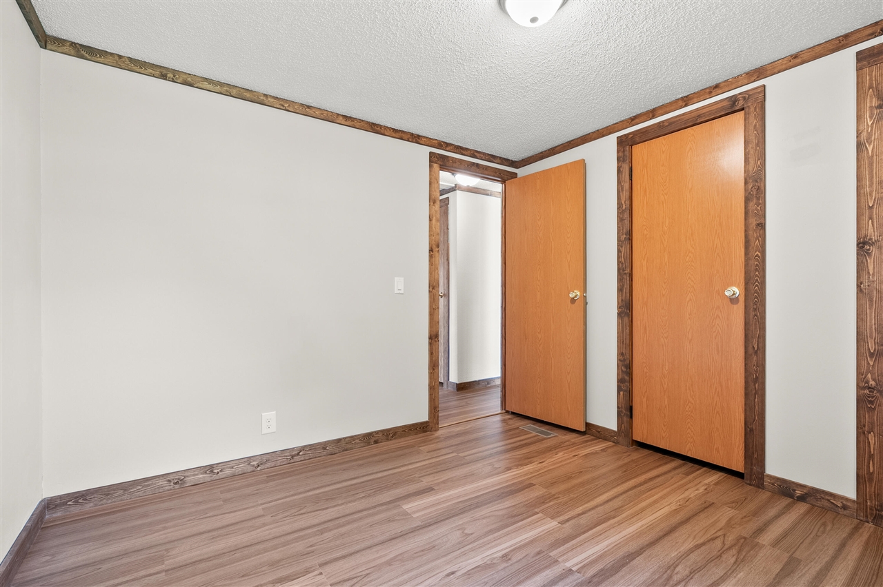 529 Riverside Drive Property Photo 20