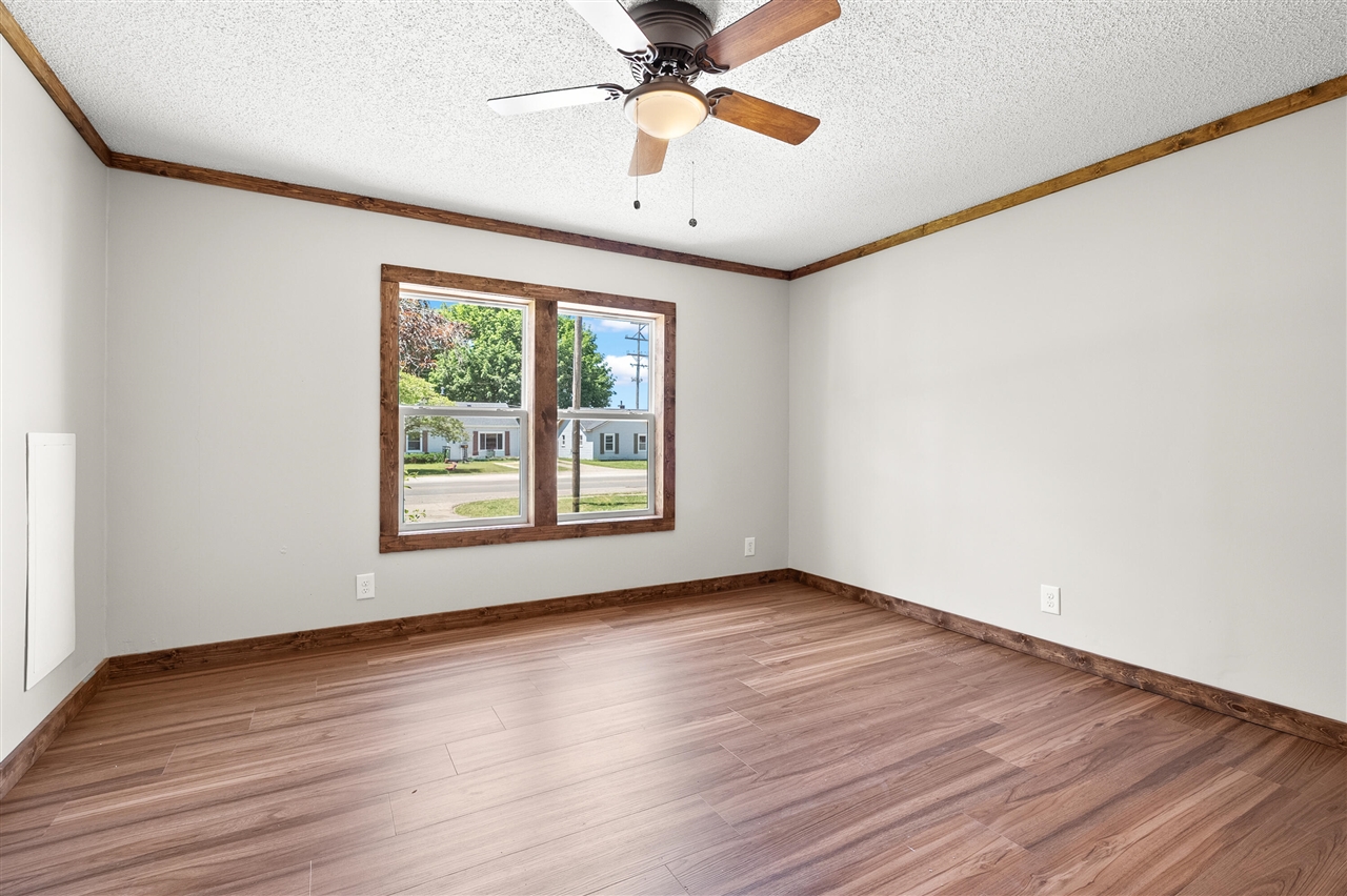 529 Riverside Drive Property Photo 24