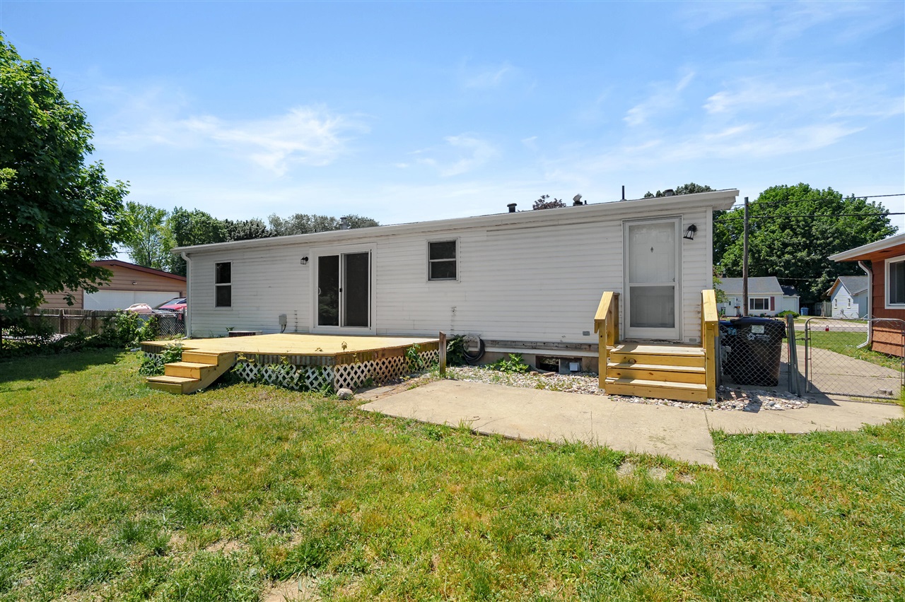 529 Riverside Drive Property Photo 28