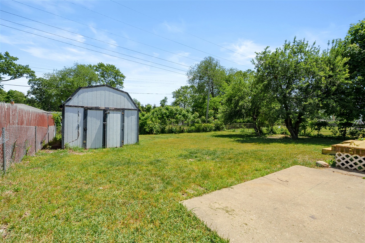 529 Riverside Drive Property Photo 29