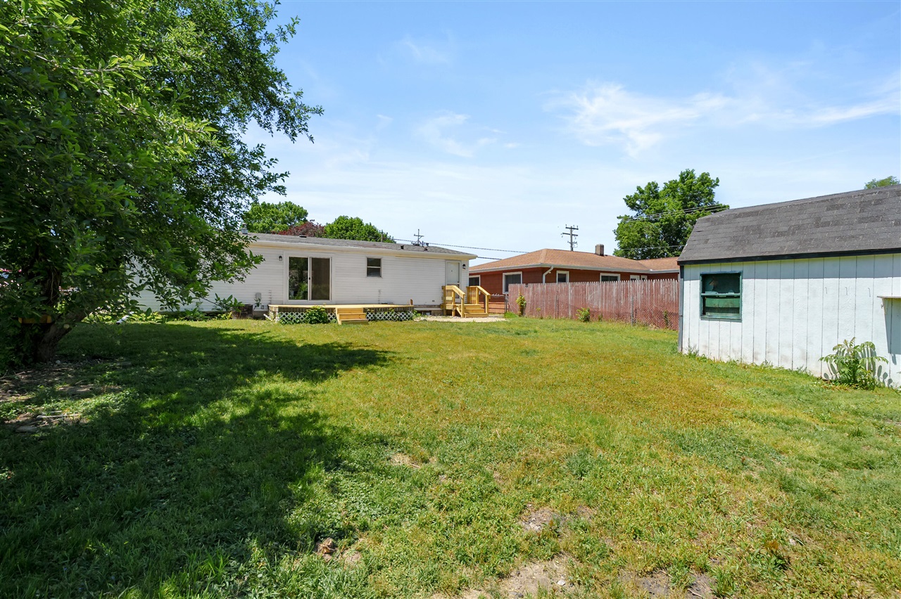 529 Riverside Drive Property Photo 32
