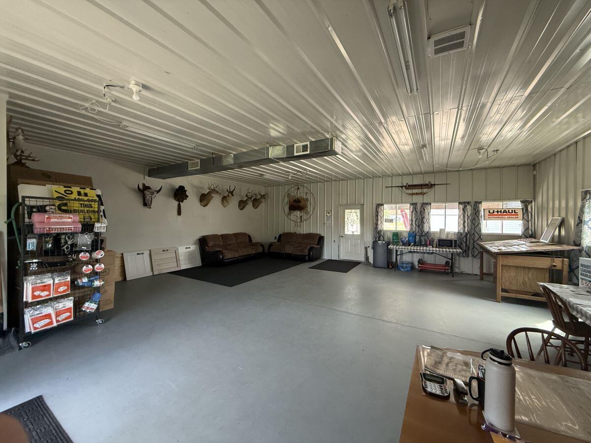 65994 M 43 Property Photo 16