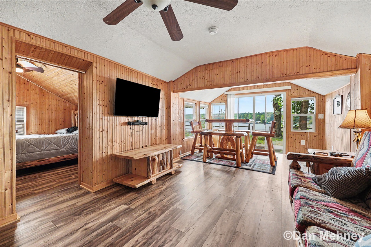 5539 Front Street Property Photo 9