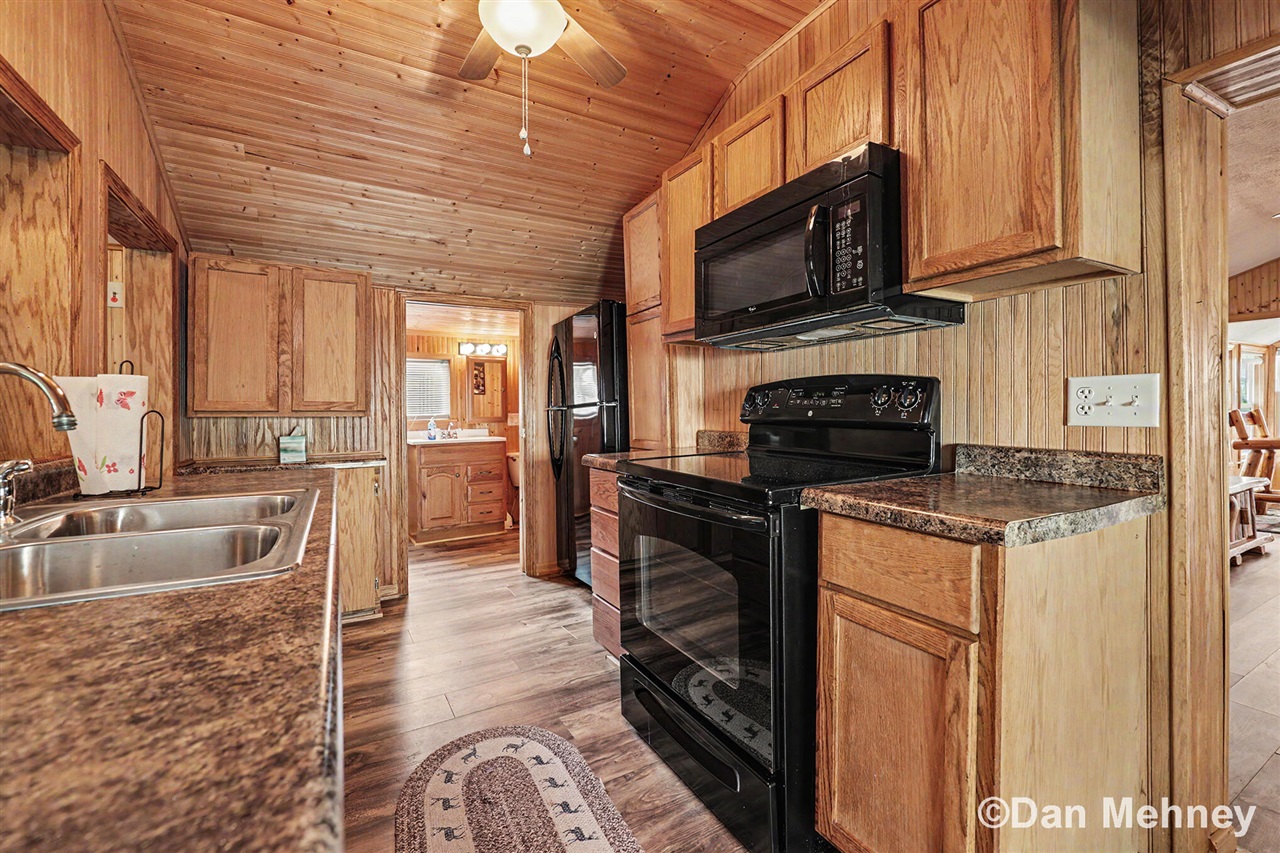 5539 Front Street Property Photo 15