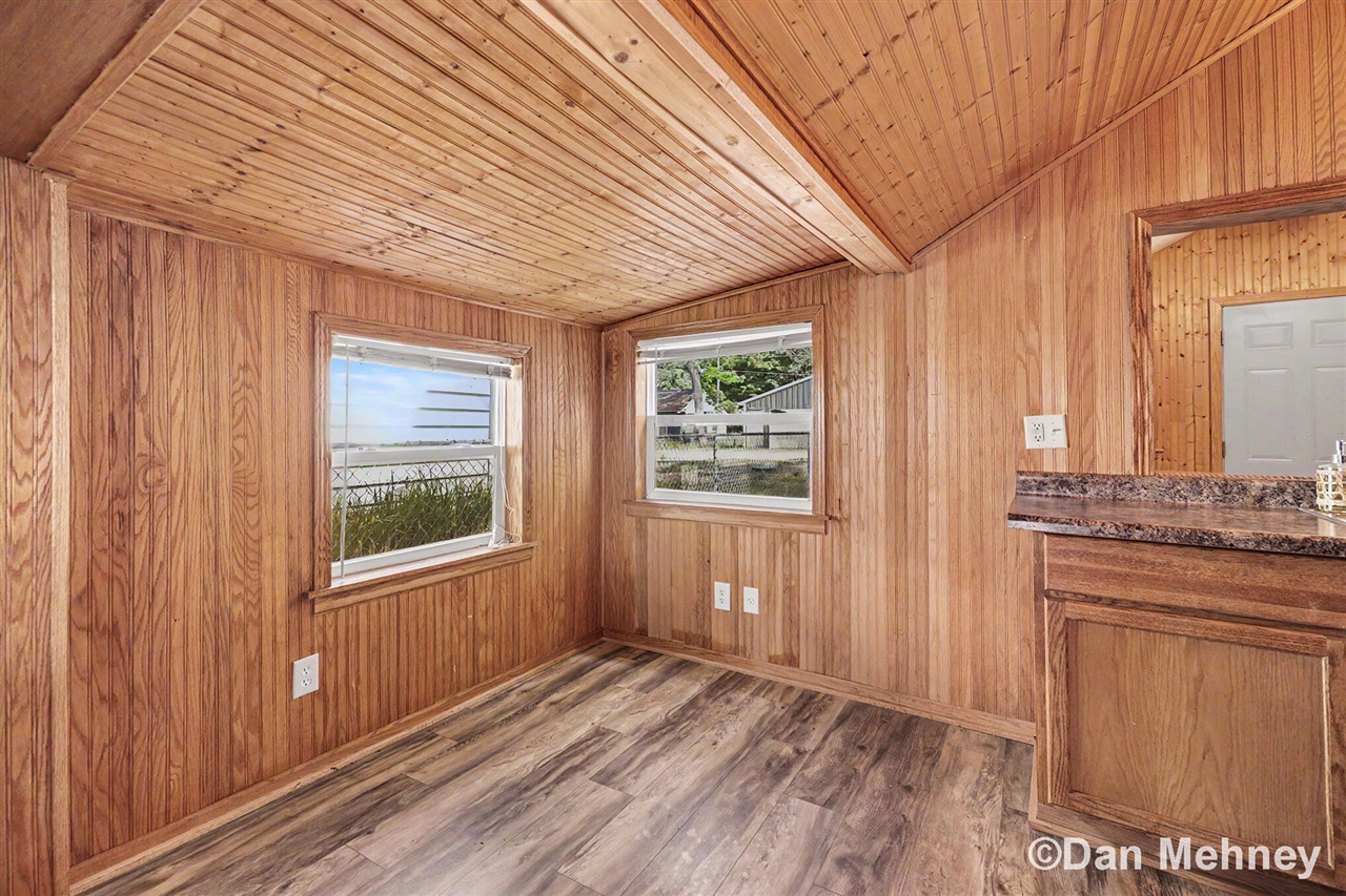 5539 Front Street Property Photo 18
