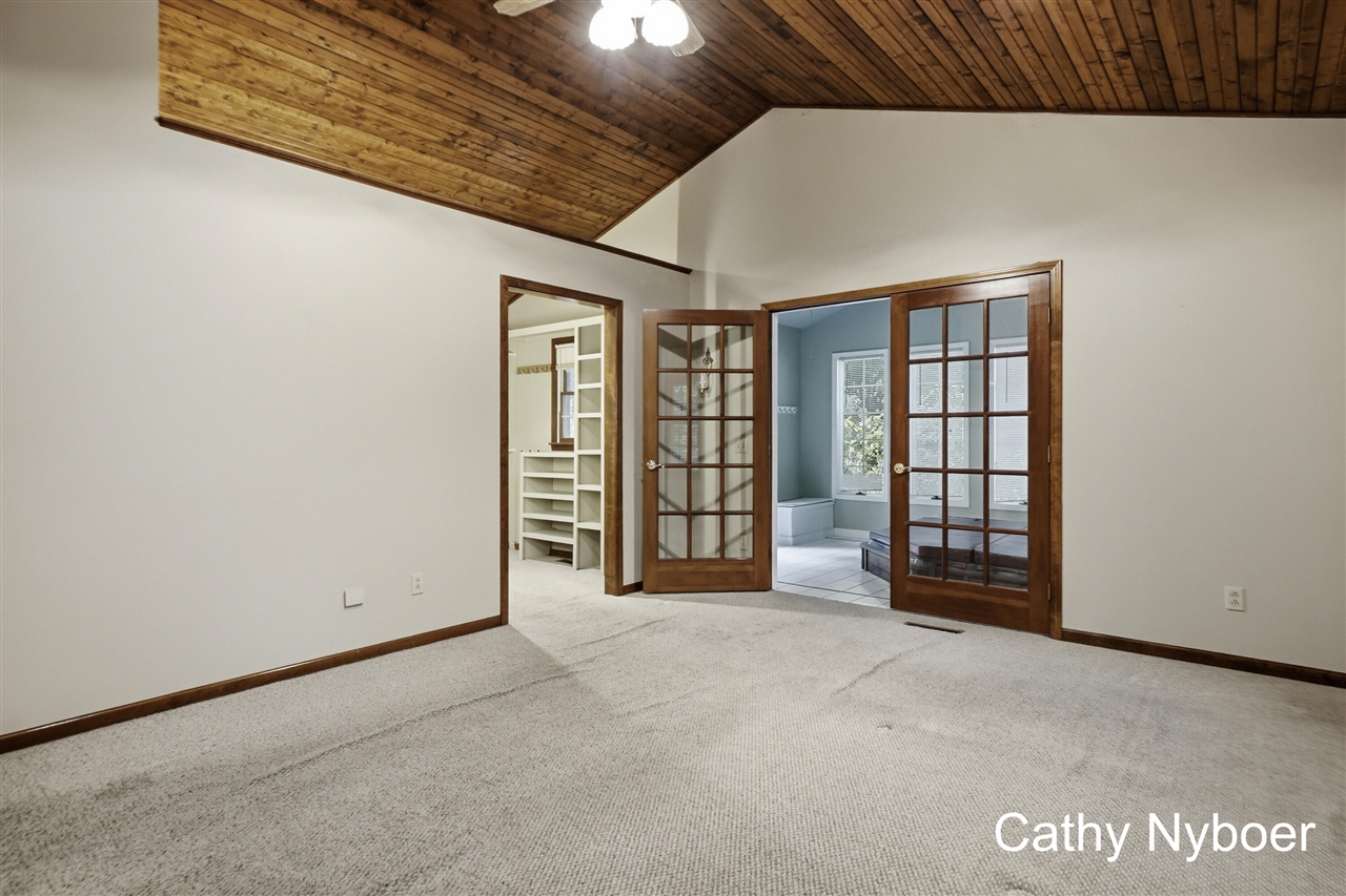 13462 Lakeshore Avenue Property Photo 19