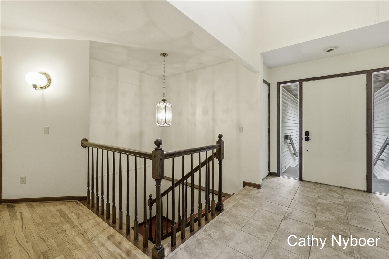 13462 Lakeshore Avenue Property Photo 28