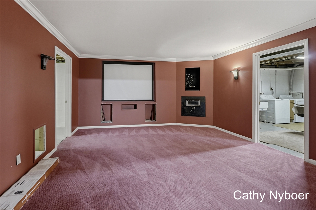 13462 Lakeshore Avenue Property Photo 29