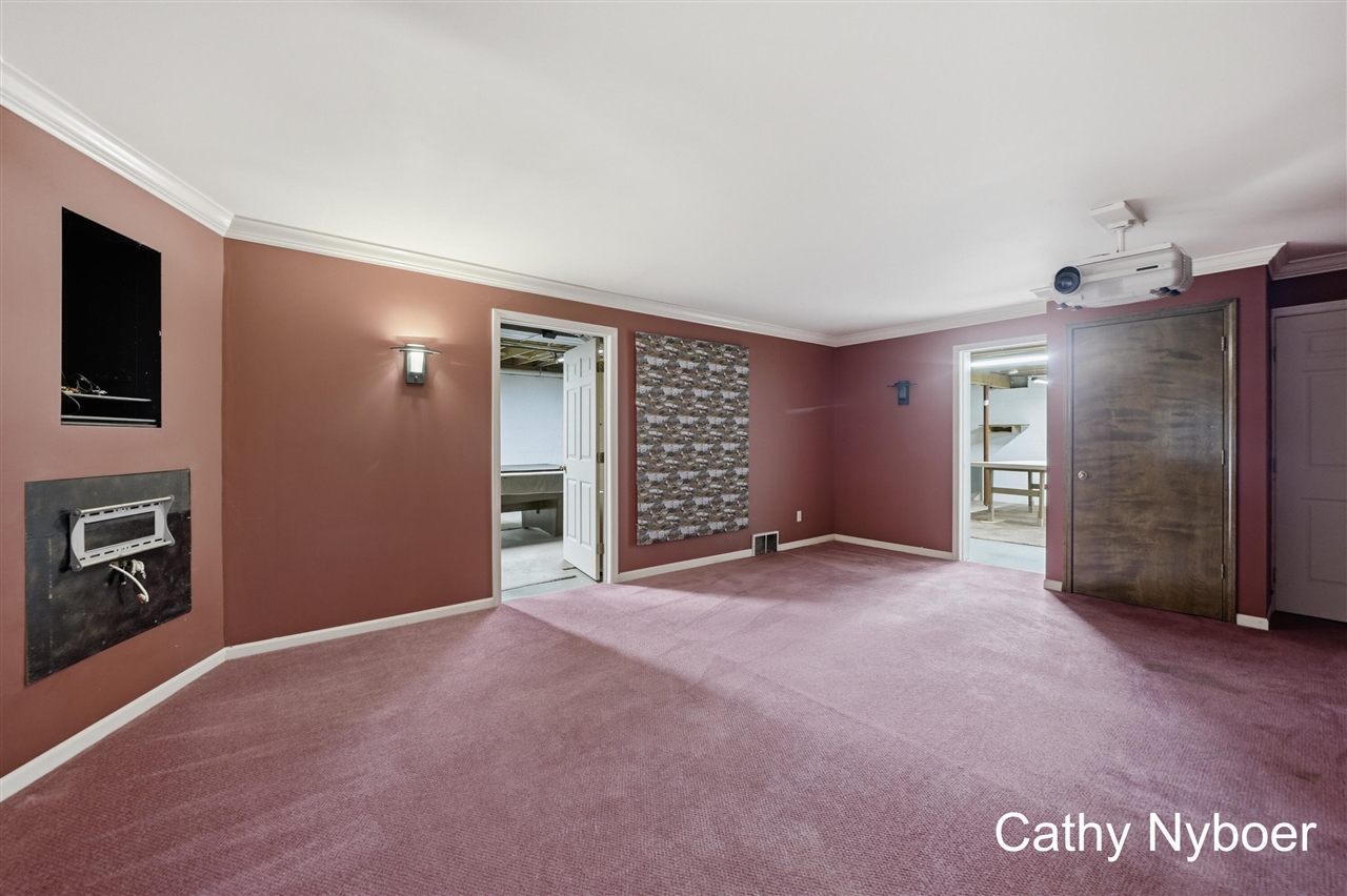 13462 Lakeshore Avenue Property Photo 30
