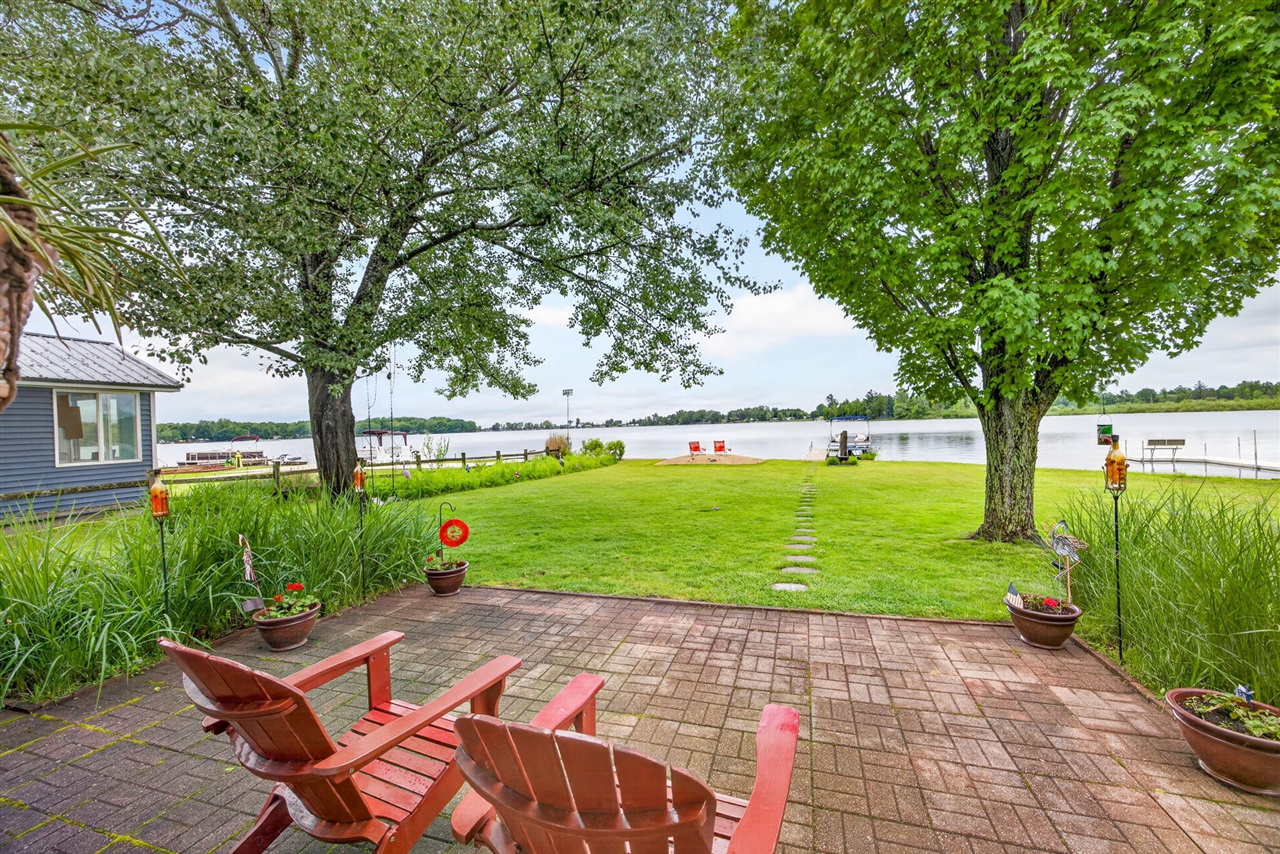 5420 Timberbend Road Property Photo 1