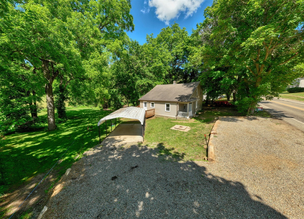10500 Moscow Road Property Photo 11