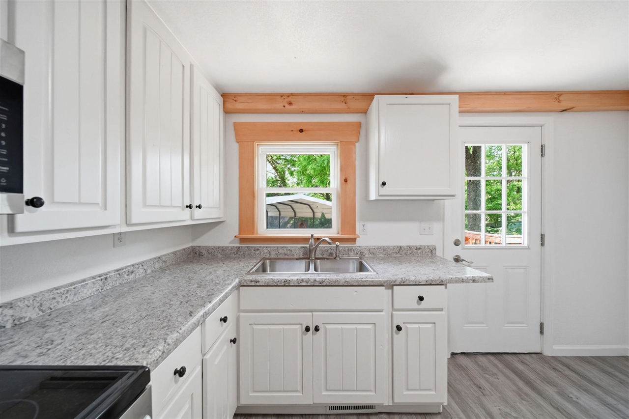 10500 Moscow Road Property Photo 18