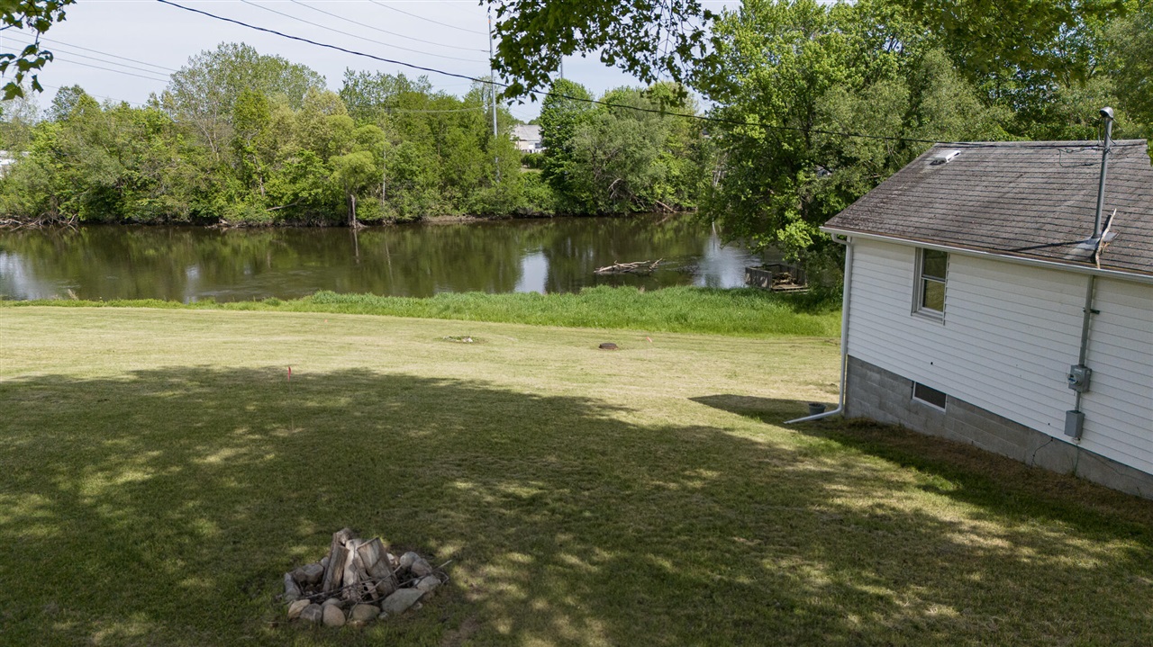 810 S Constantine Street Property Photo 3