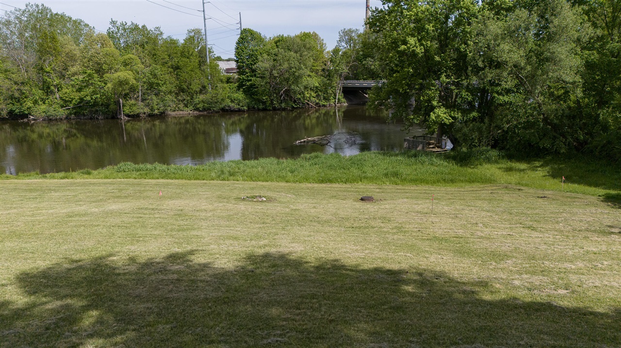 810 S Constantine Street Property Photo 5
