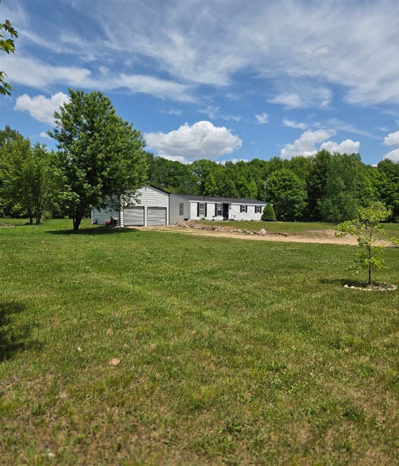 475 Tyler Road Property Photo 5