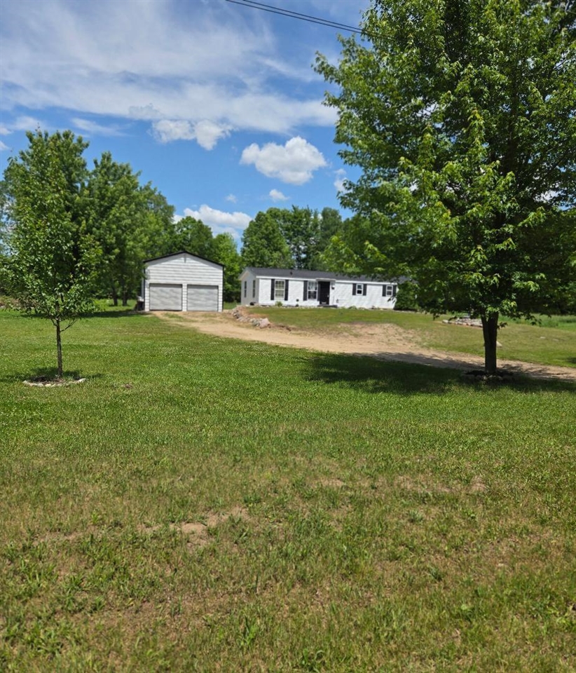 475 Tyler Road Property Photo 6