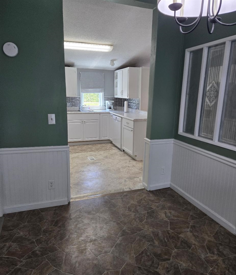 475 Tyler Road Property Photo 31