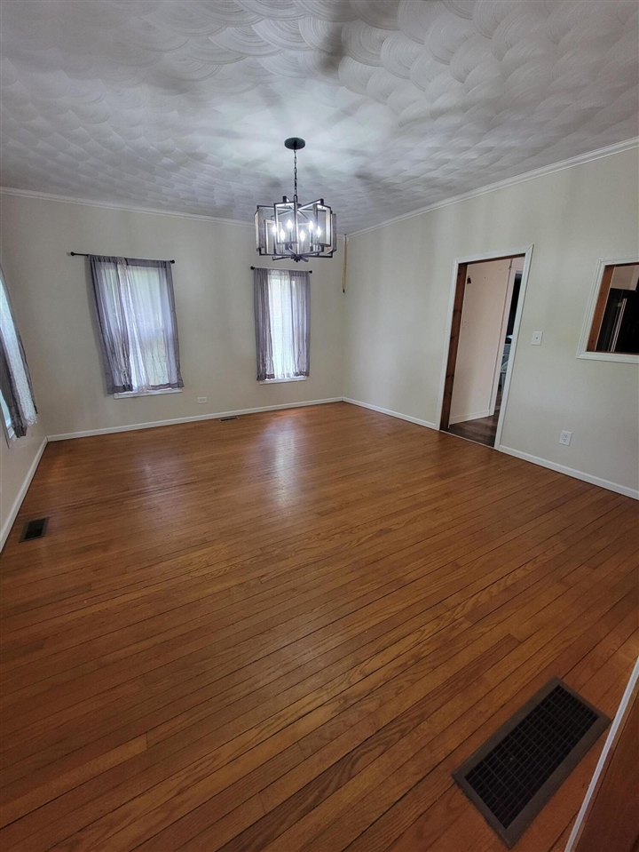 709 E Isham Street Property Photo 16