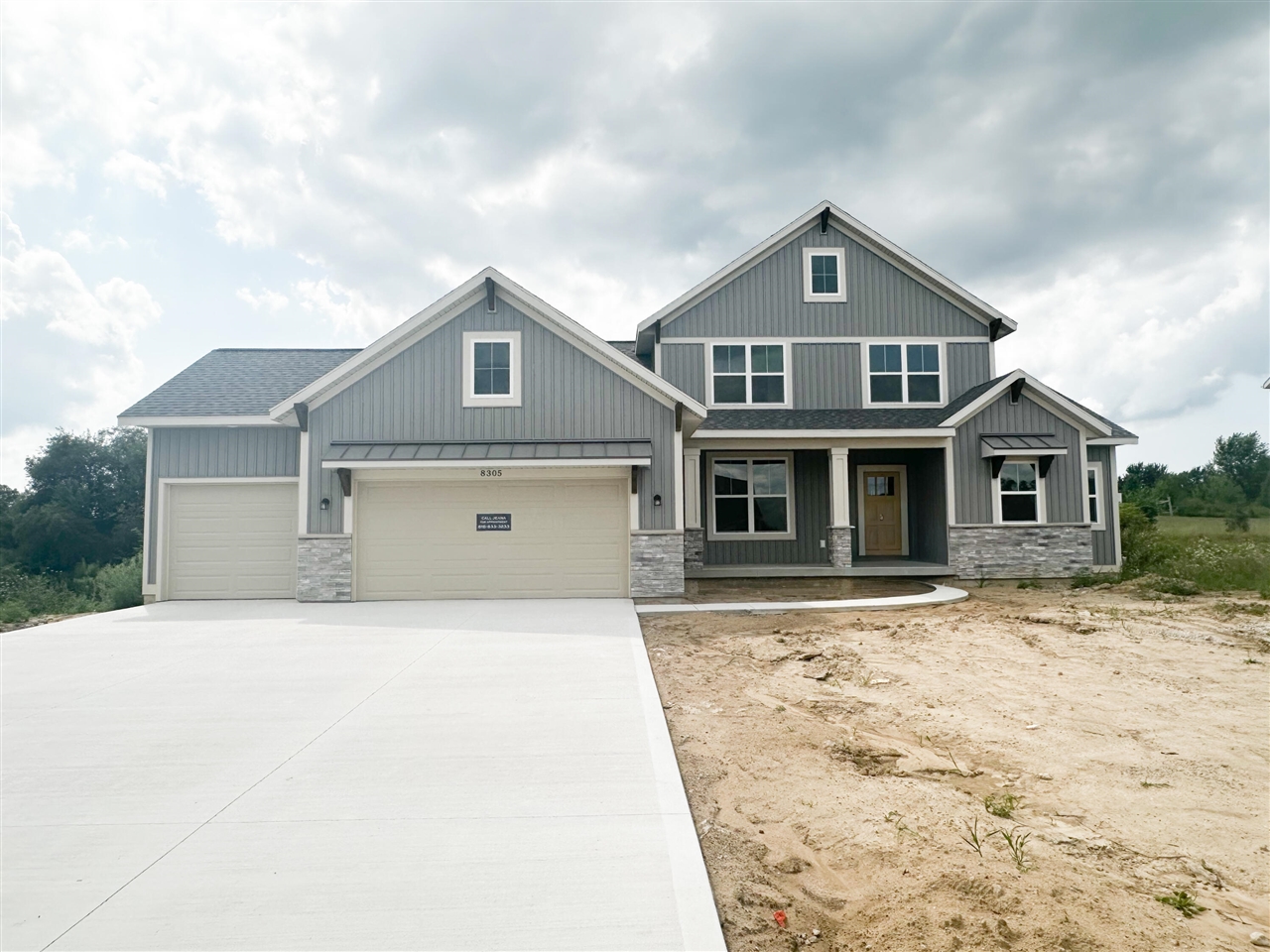 8305 Eagle Peak Drive Property Photo 2