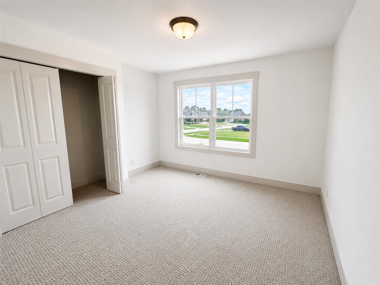 8305 Eagle Peak Drive Property Photo 12