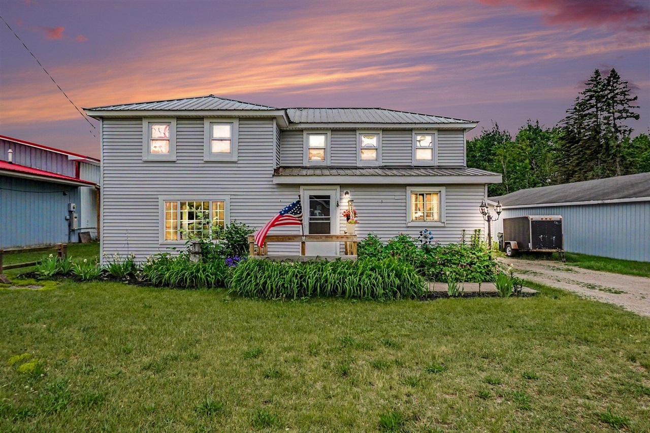 21029 11 Mile Road Property Photo 1