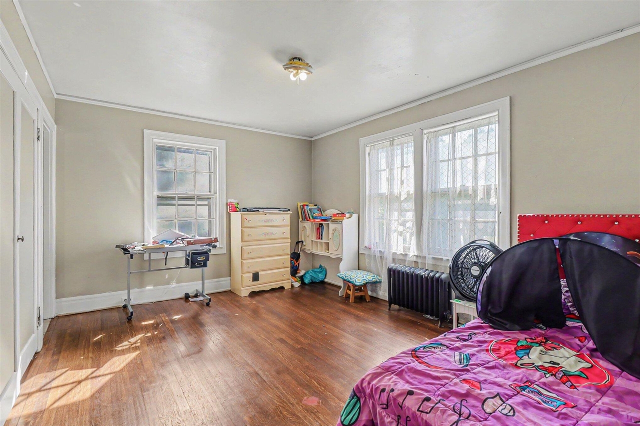 1168 W Boston Boulevard Property Photo 14
