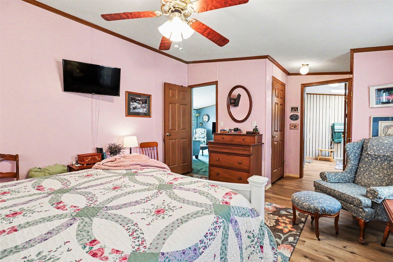 600 Peach Lane Property Photo 14