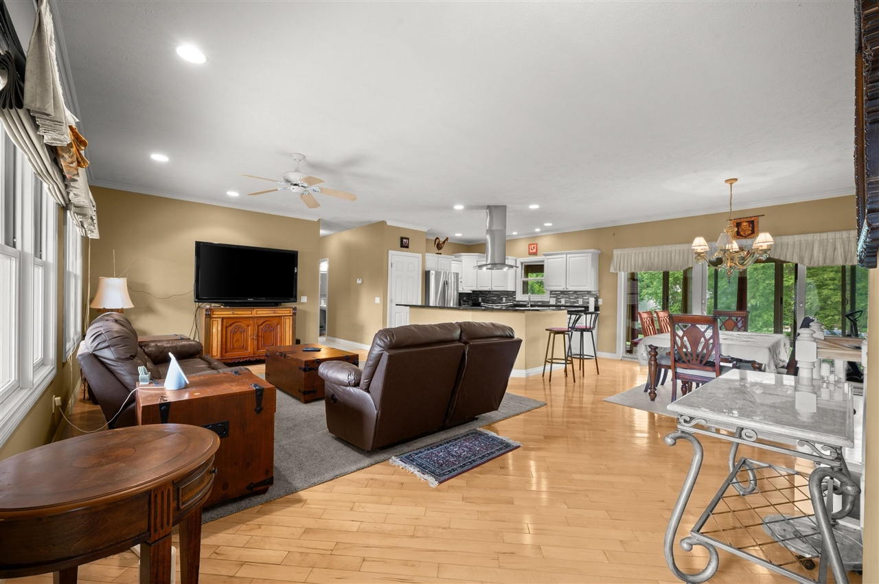 4823 Pleasant Meadow Circle Property Photo 7