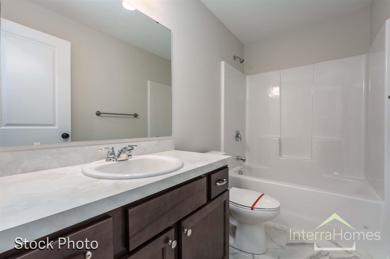 1595 N Village Circle Property Photo 23