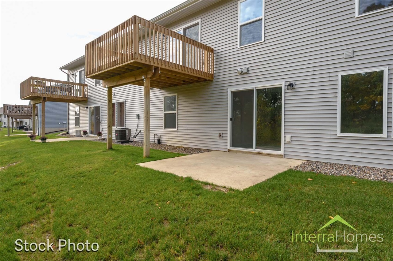1595 N Village Circle Property Photo 30