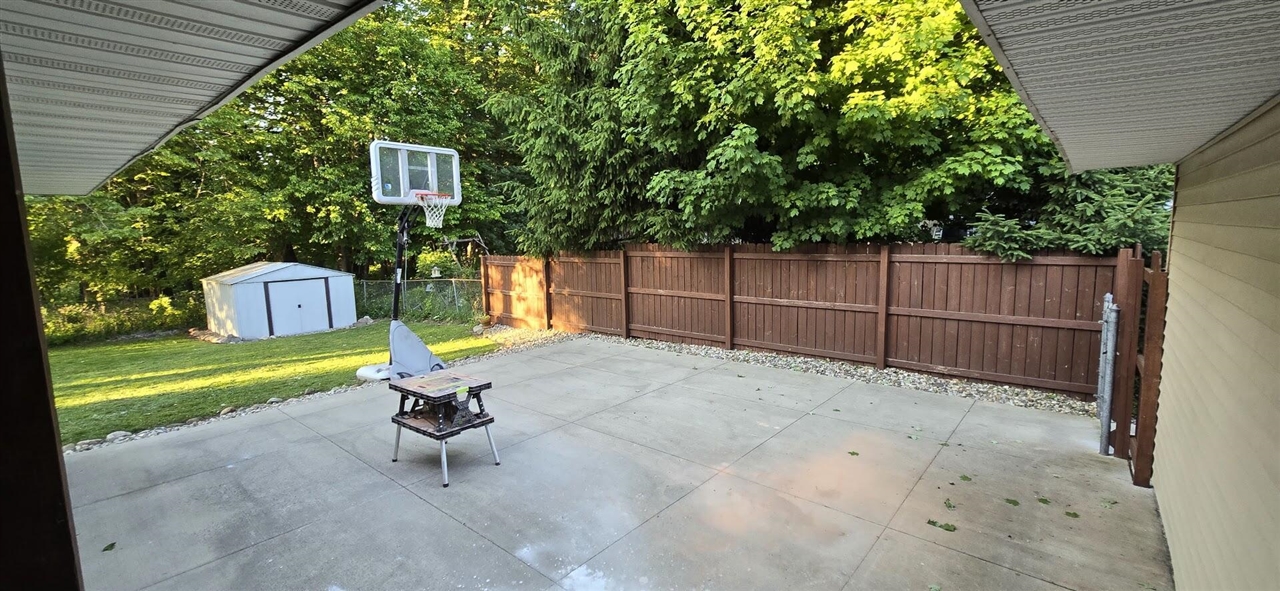 211 Forest Street Property Photo 11