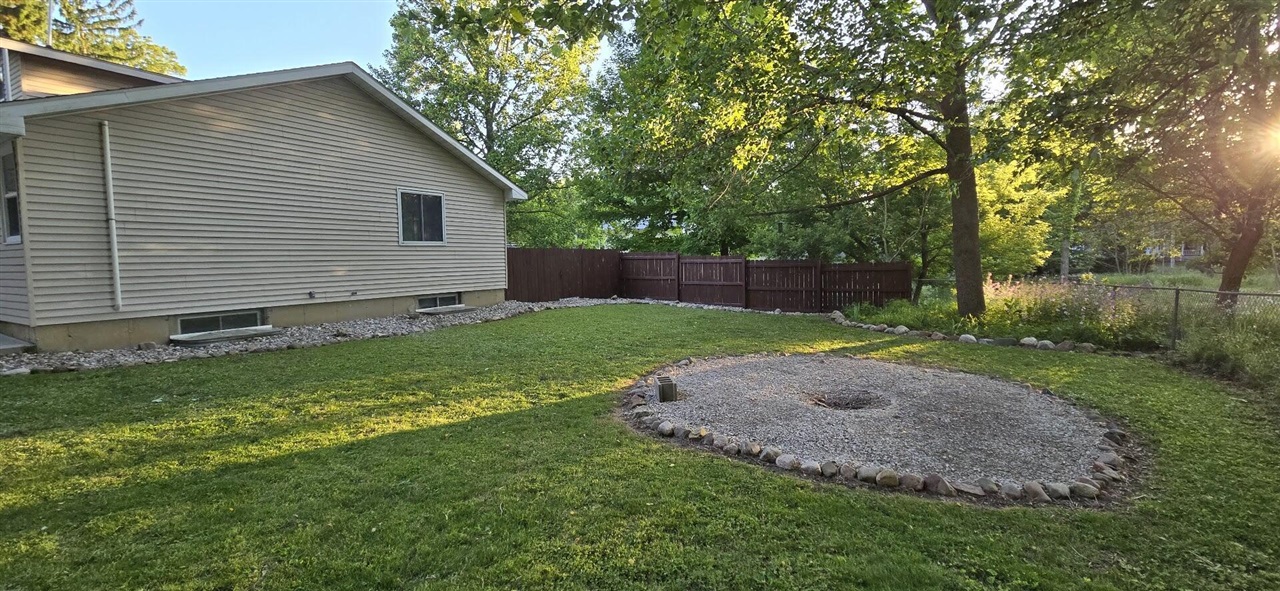 211 Forest Street Property Photo 12
