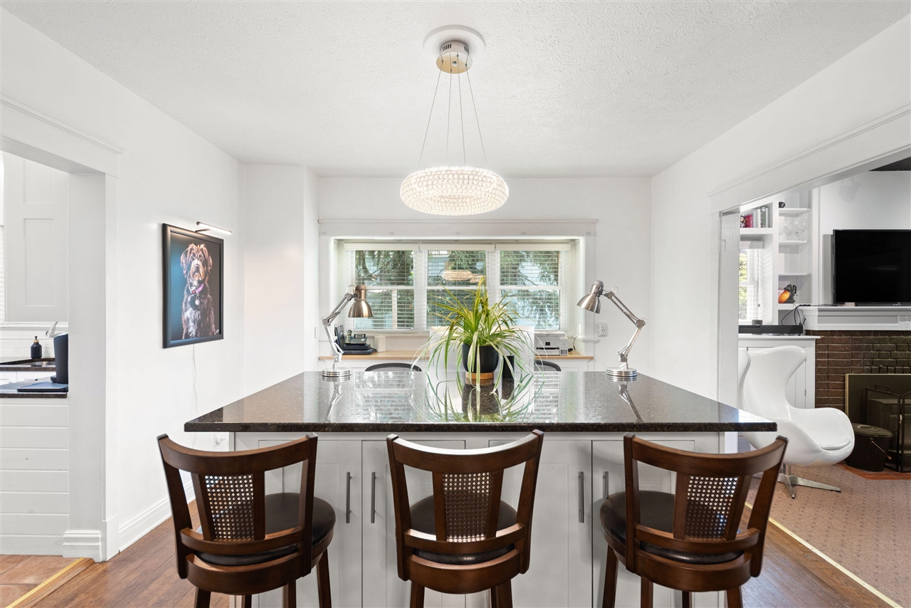 2 E Ash Street Property Photo 26