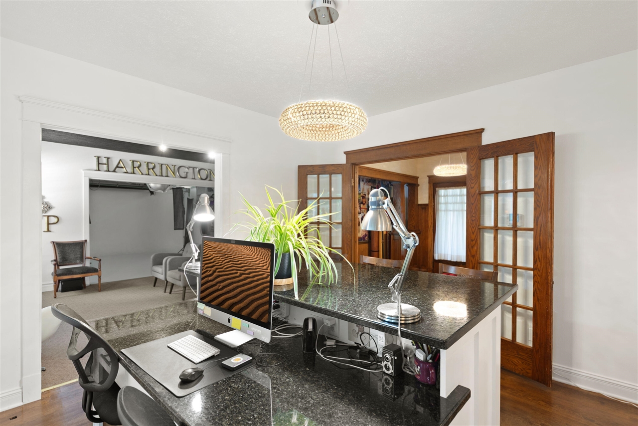 2 E Ash Street Property Photo 27