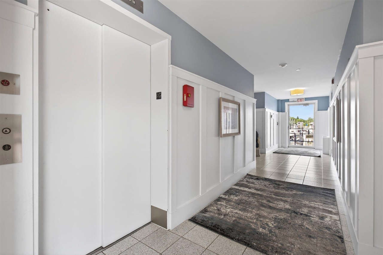 250 Water Street Property Photo 7