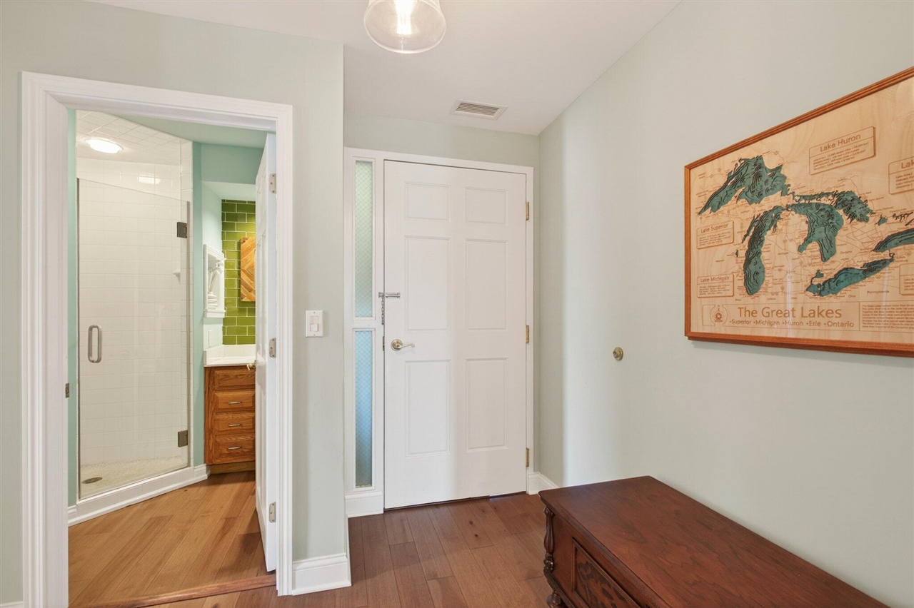 250 Water Street Property Photo 9