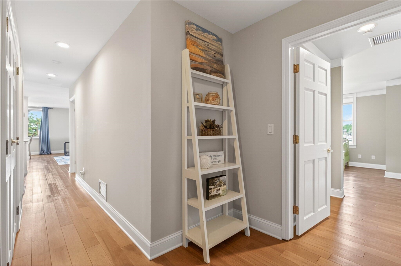 250 Water Street Property Photo 10