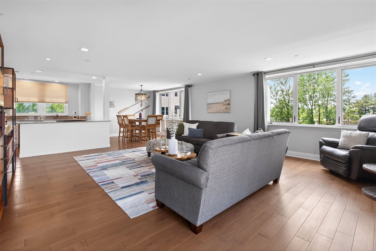 250 Water Street Property Photo 13