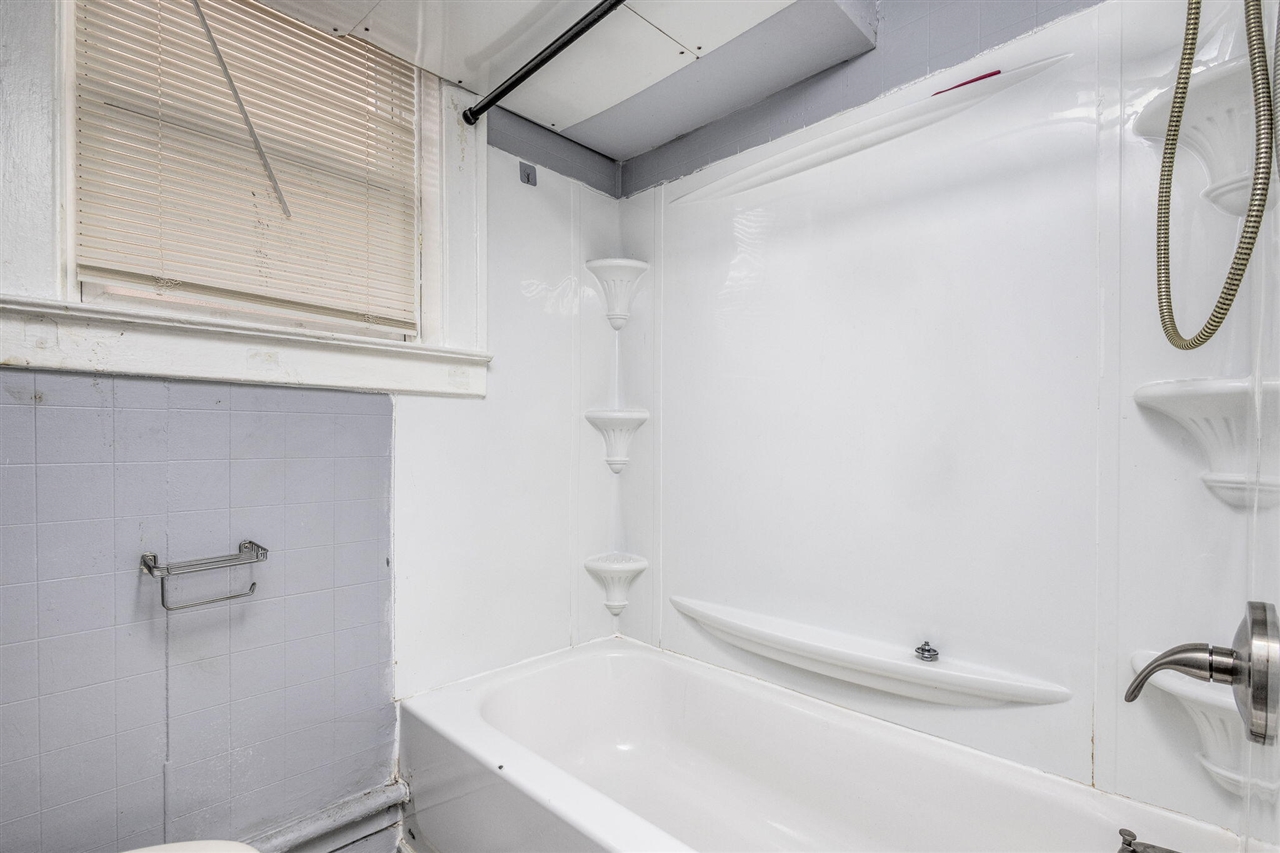 6225 Middlesex Street Property Photo 3