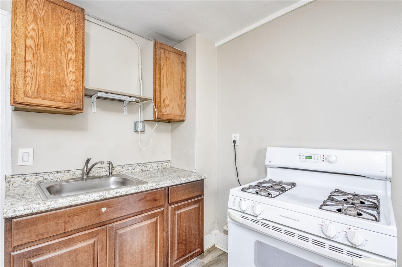 6225 Middlesex Street Property Photo 11