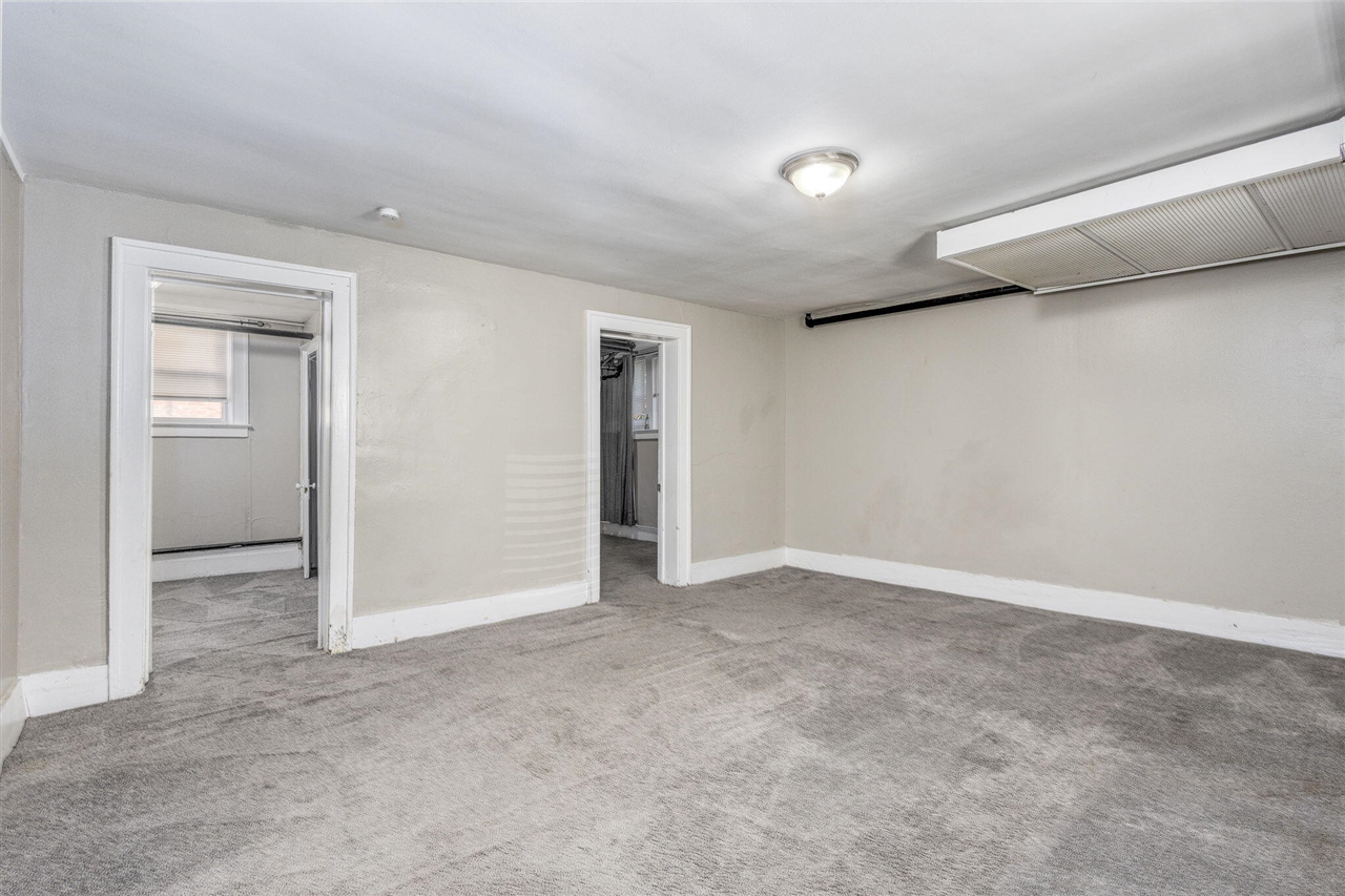 6225 Middlesex Street Property Photo 14