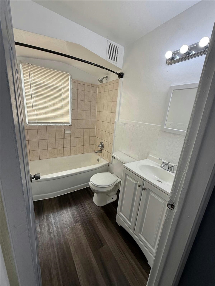 16191 Salem Property Photo 9