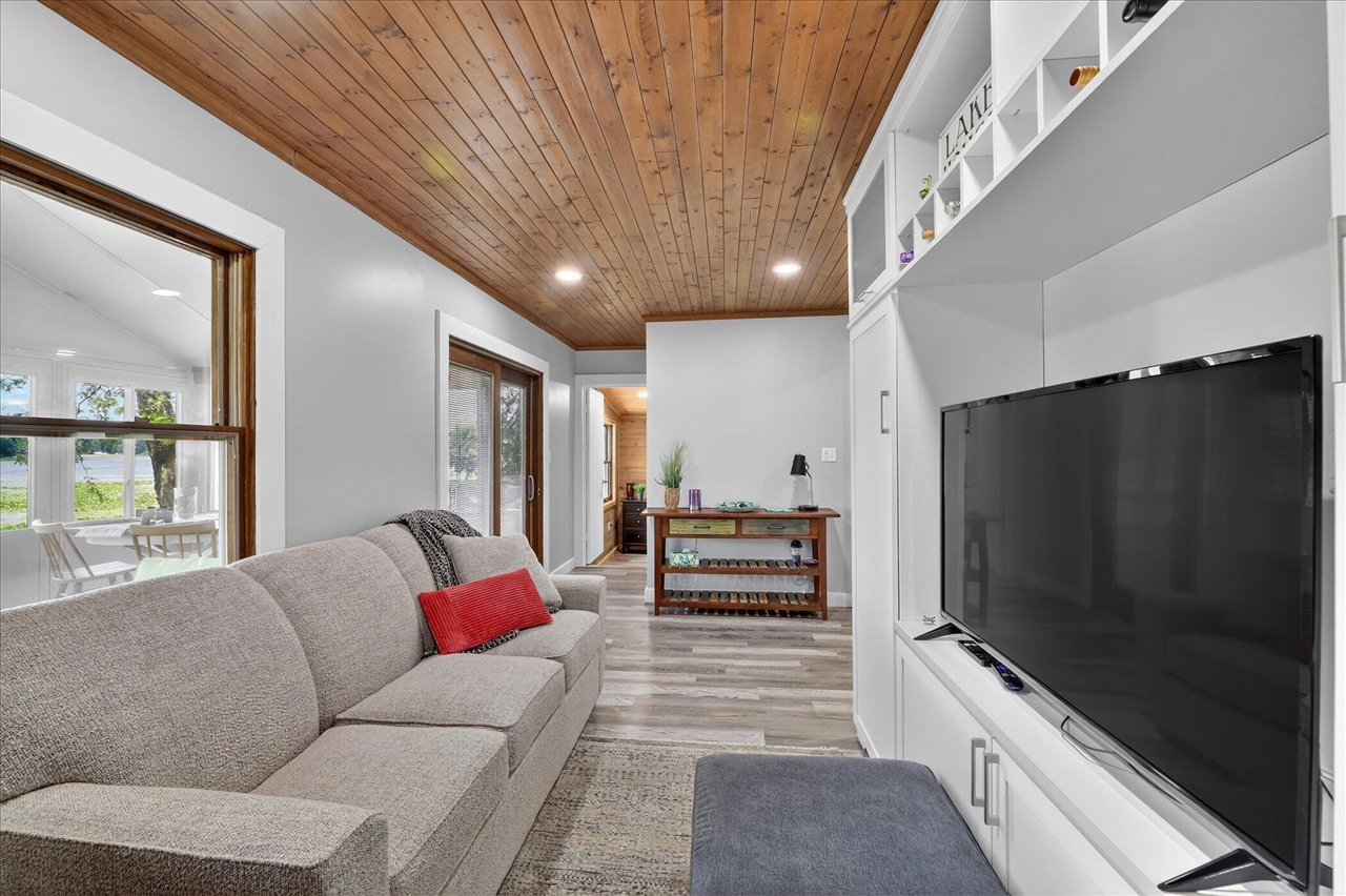 67930 Days Landing Property Photo 20