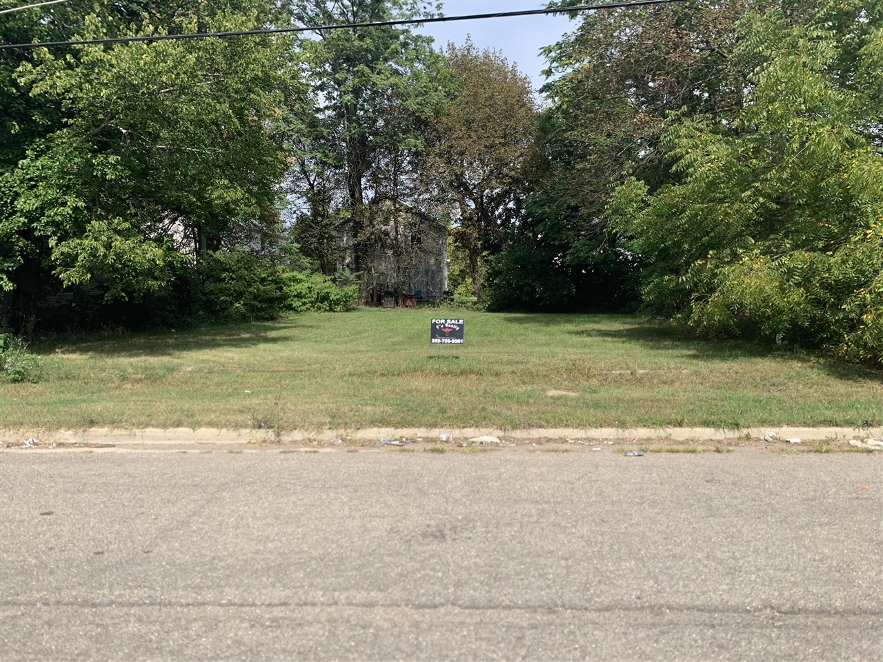 395 Lincoln Street Property Photo 1