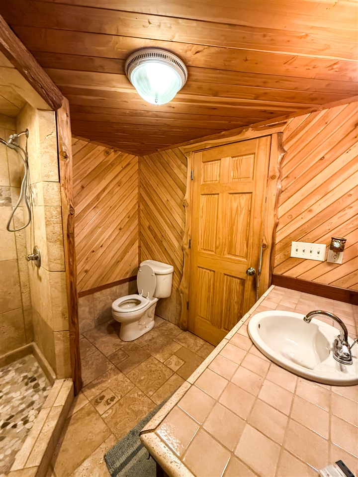 15778 Peters Farm Road Property Photo 37