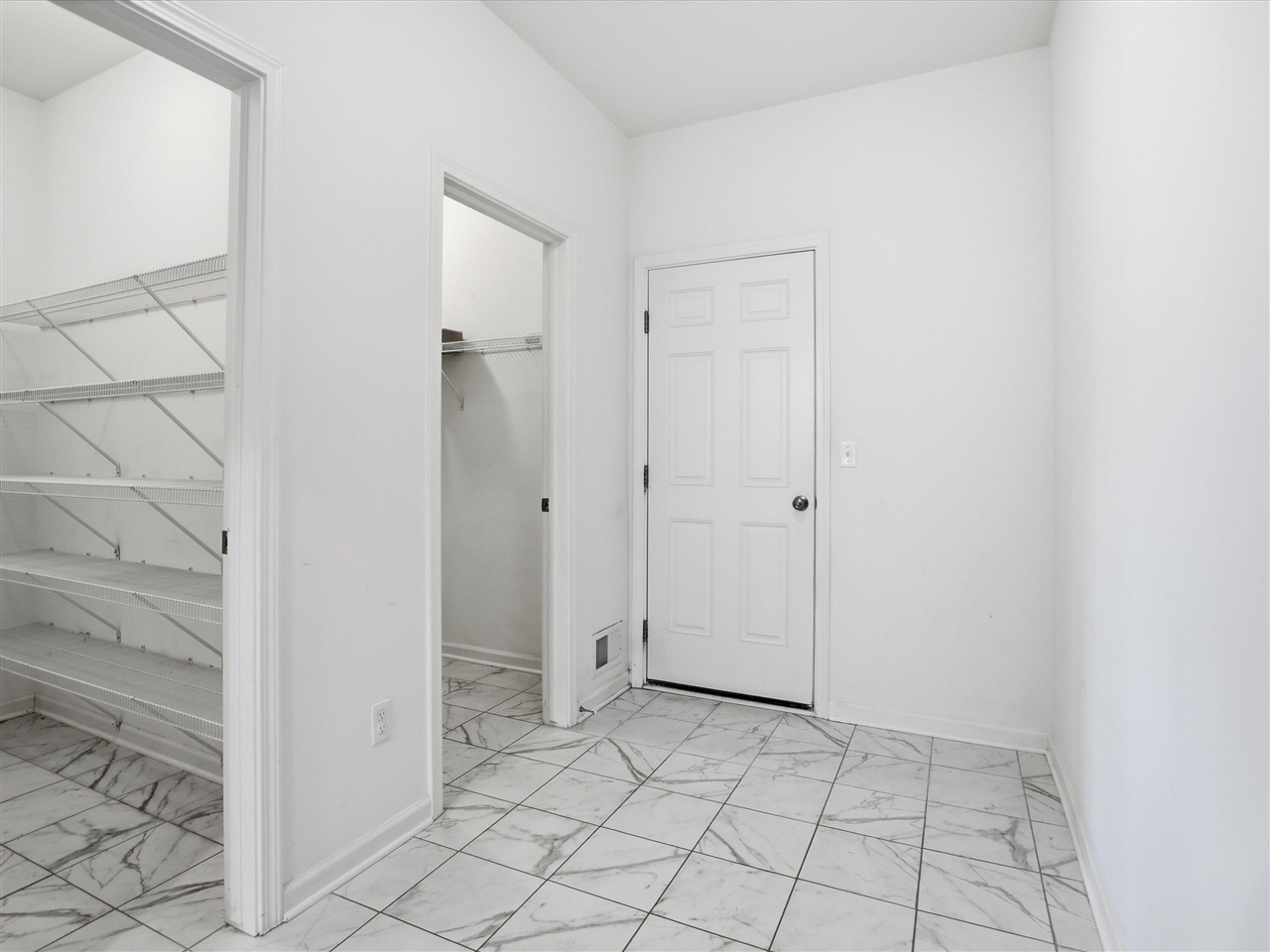 430 Pineway Drive Property Photo 23