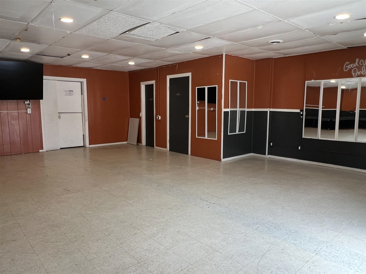 2055 Red Arrow Highway Property Photo 4