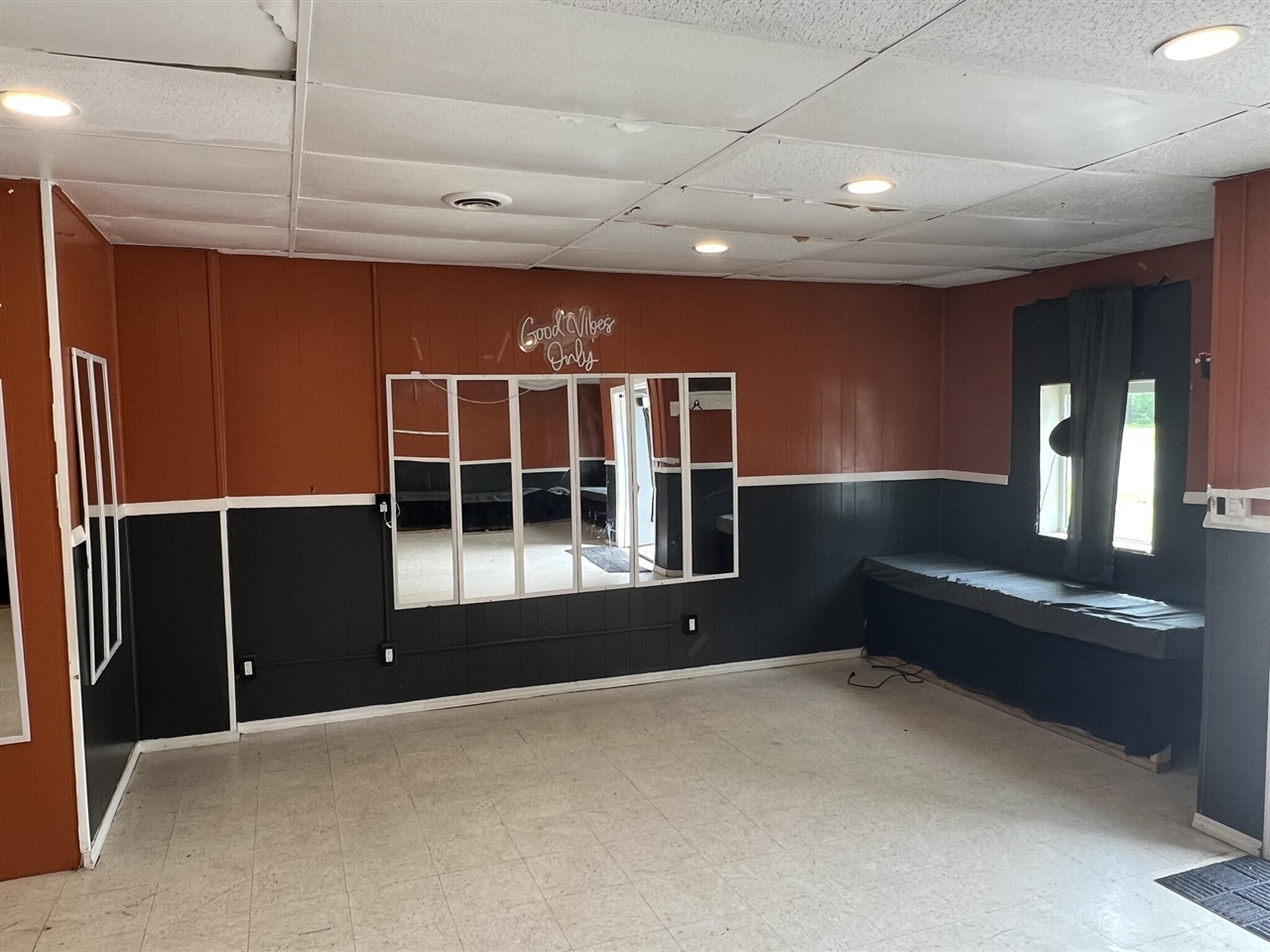 2055 Red Arrow Highway Property Photo 6